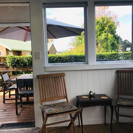 Serendipity Wharf Cottage Tairua Exterior foto