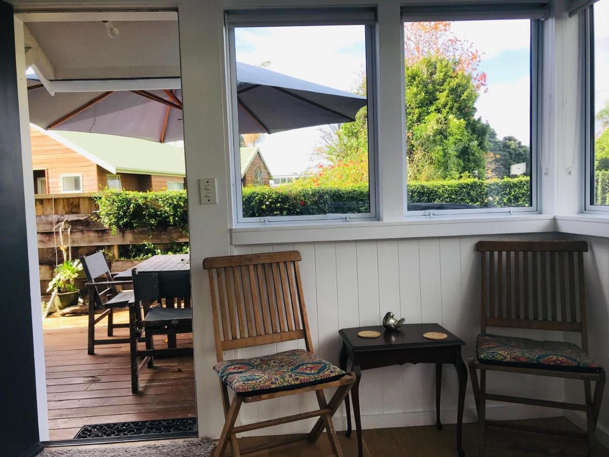 Serendipity Wharf Cottage Tairua Exterior foto