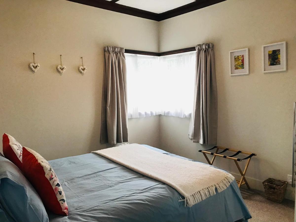 Serendipity Wharf Cottage Tairua Exterior foto